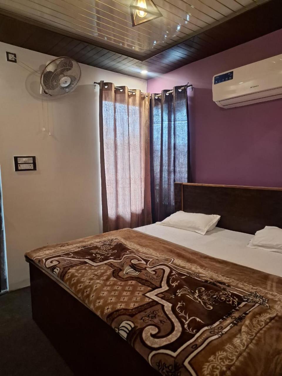 Privyrooms Gorakhpur Exterior foto